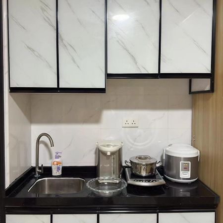 Waveflo Hostel 浪花青旅 Hongkong Exterior foto