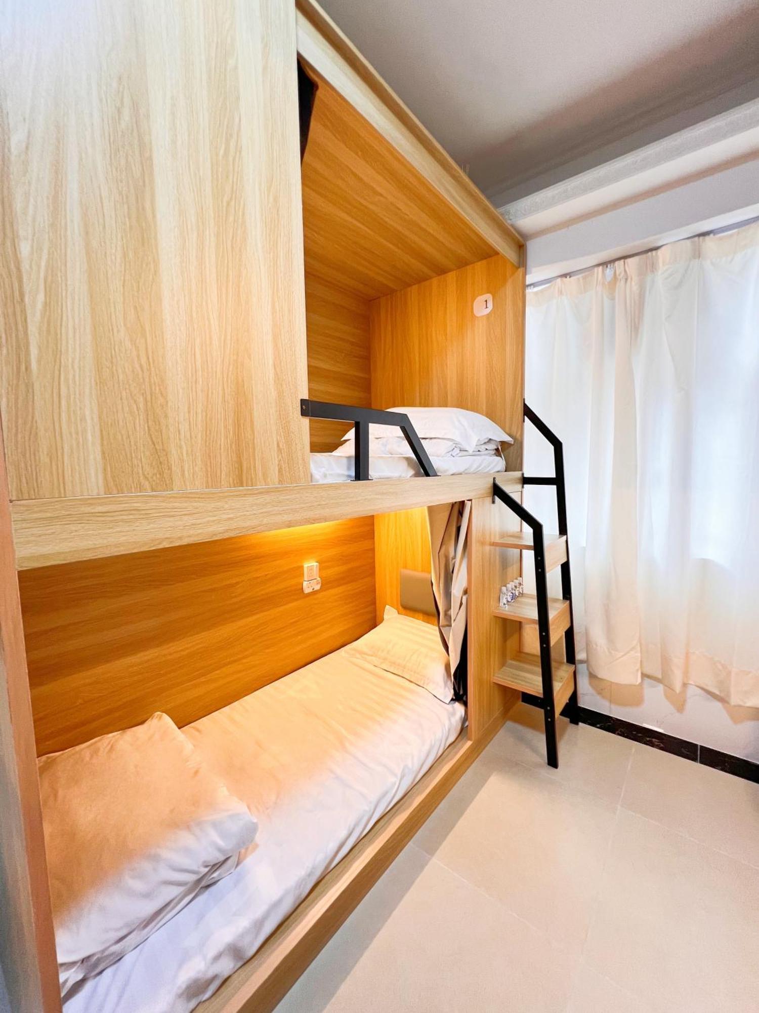 Waveflo Hostel 浪花青旅 Hongkong Exterior foto